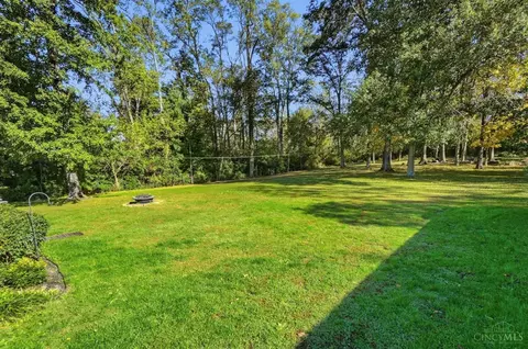 Exterior - 575 Reeder Rd, Blanchester, OH 45107 photo 8 of 17