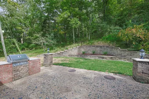 Exterior - 3304 Wagner Rd, Cincinnati, OH 45245 photo 5 of 16