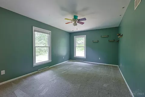 Bedroom - 3304 Wagner Rd, Cincinnati, OH 45245 photo 2 of 8