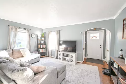 Entry Way - 7825 Plainfield Rd, Deer Park, OH 45236 photo 1 of 1