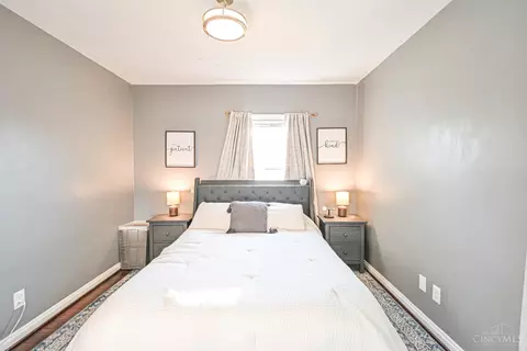 Bedroom - 7825 Plainfield Rd, Deer Park, OH 45236 photo 1 of 4