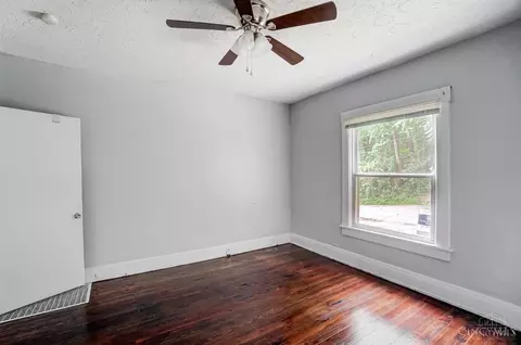 Bedroom - 5128 Blaesi St, Cincinnati, OH 45227 photo 3 of 4