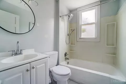 Bath - 5128 Blaesi St, Cincinnati, OH 45227 photo 1 of 1