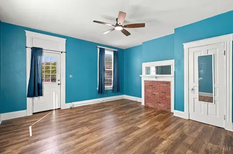 Living - 6026 Hamilton Ave, Cincinnati, OH 45224 photo 5 of 6