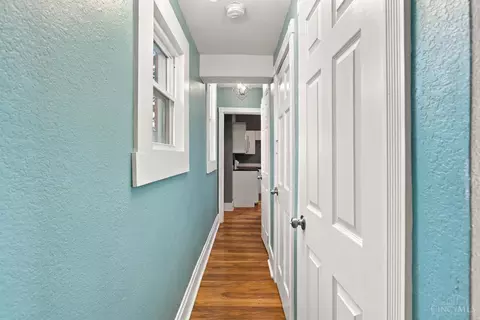 Entry Way - 6026 Hamilton Ave, Cincinnati, OH 45224 photo 1 of 2