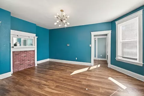 Living - 6026 Hamilton Ave, Cincinnati, OH 45224 photo 3 of 6