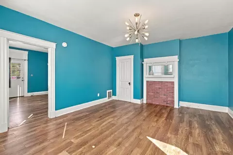 Living - 6026 Hamilton Ave, Cincinnati, OH 45224 photo 4 of 6