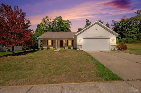 225 Compass Ct, New Richmond, OH 45157