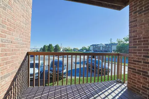 Exterior - 3920 Mack Rd, Fairfield, OH 45014 photo 3 of 7