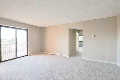 Living - 3920 Mack Rd, Fairfield, OH 45014 photo 1 of 4