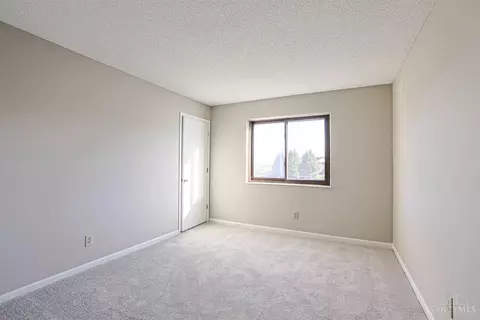 Bedroom - 3920 Mack Rd, Fairfield, OH 45014 photo 3 of 4