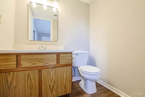 Bath - 3920 Mack Rd, Fairfield, OH 45014 photo 1 of 2