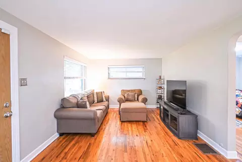 Living - 3522 Eyrich Rd, Cincinnati, OH 45248 photo 1 of 1