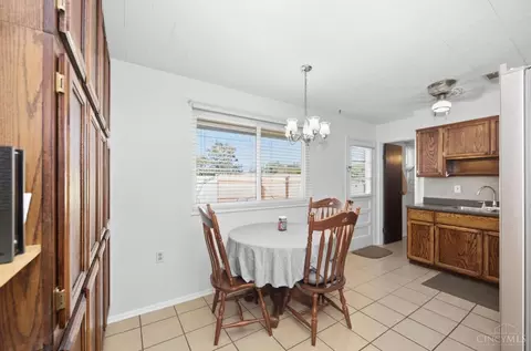 Dining - 4625 Eddy Dr, Cincinnati, OH 45244 photo 1 of 3