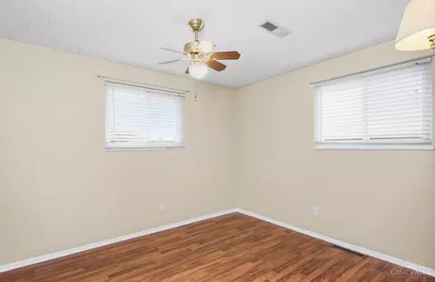 Bedroom - 4625 Eddy Dr, Cincinnati, OH 45244 photo 4 of 7