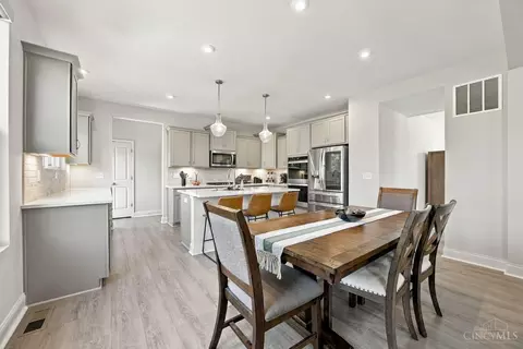 Dining - 969 Crestpoint Ct, Cincinnati, OH 45245 photo 2 of 4