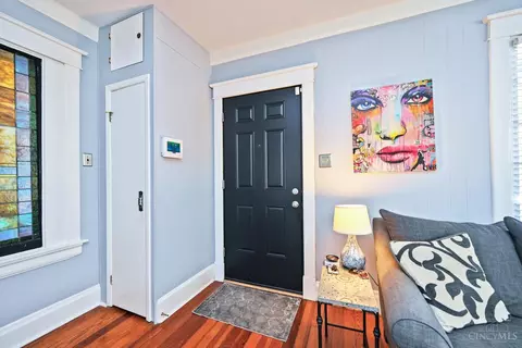 Entry Way - 3147 Willis Ave, Cincinnati, OH 45208 photo 1 of 3