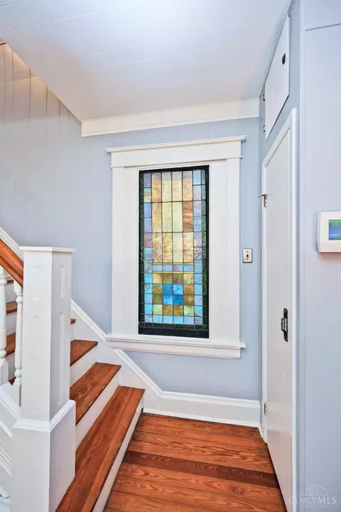 Entry Way - 3147 Willis Ave, Cincinnati, OH 45208 photo 2 of 3