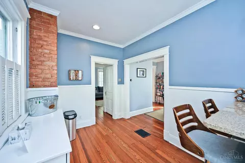 Entry Way - 3147 Willis Ave, Cincinnati, OH 45208 photo 3 of 3
