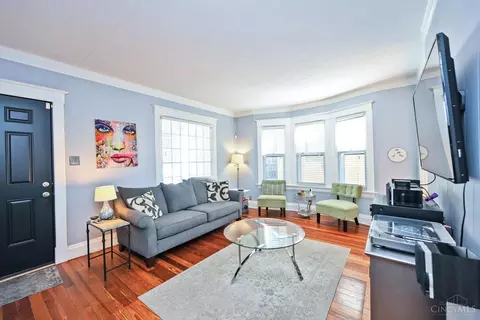 Living - 3147 Willis Ave, Cincinnati, OH 45208 photo 1 of 3