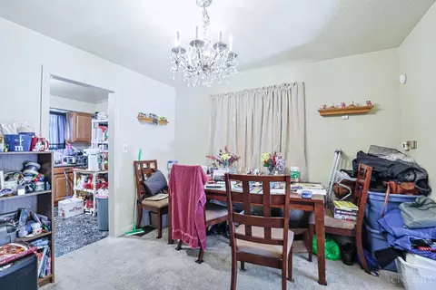 Dining - 6431 Stover Ave, Golf Manor, OH 45237 photo 2 of 2