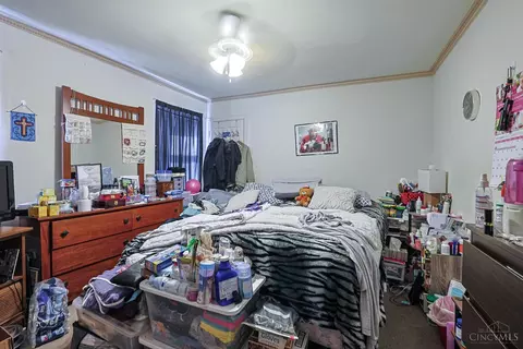 Bedroom - 6431 Stover Ave, Golf Manor, OH 45237 photo 1 of 2