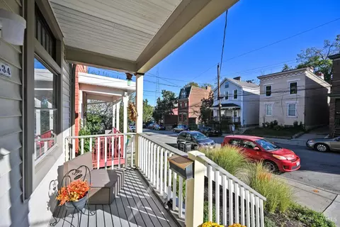 Exterior - 434 Ada St, Cincinnati, OH 45219 photo 3 of 8