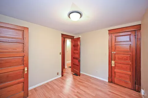 Bedroom - 434 Ada St, Cincinnati, OH 45219 photo 1 of 6