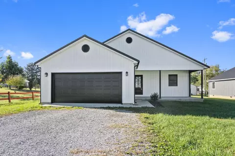 595 High St, West Union, OH 45693