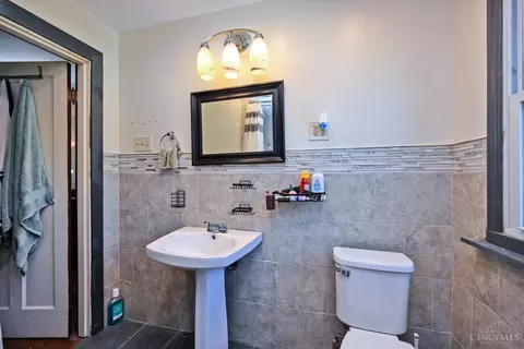 Bath - 6878 Beechmont Ave, Cincinnati, OH 45230 photo 4 of 4