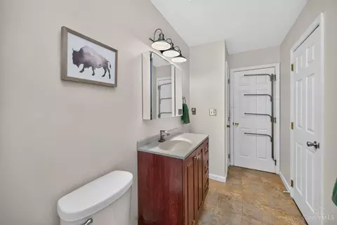 Bath - 4229 Cannon Gate Dr, Cincinnati, OH 45245 photo 2 of 3
