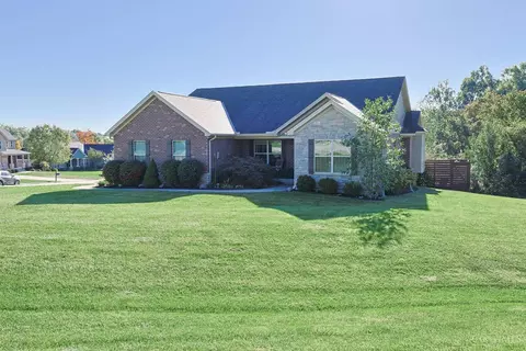 Exterior - 3325 Echo Point Ct, Hamilton, OH 45013 photo 2 of 14