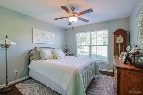 Bedroom - 3325 Echo Point Ct, Hamilton, OH 45013 photo 4 of 7