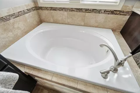 Bath - 5127 Oak Brook Dr, Cincinnati, OH 45244 photo 3 of 13