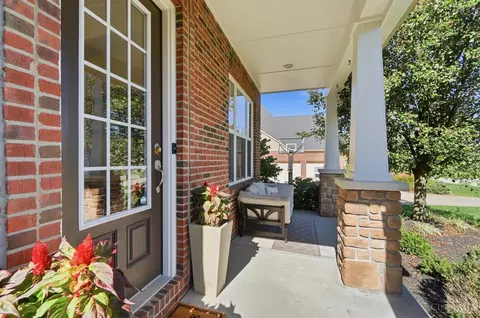 Exterior - 5127 Oak Brook Dr, Cincinnati, OH 45244 photo 5 of 18