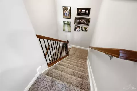 Entry Way - 5127 Oak Brook Dr, Cincinnati, OH 45244 photo 6 of 10