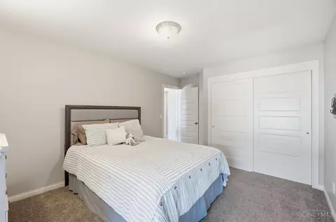 Bedroom - 5127 Oak Brook Dr, Cincinnati, OH 45244 photo 9 of 12