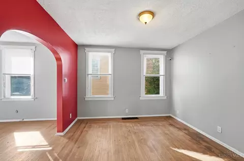 Living - 1013 Rapid Ave, Cincinnati, OH 45205 photo 3 of 3
