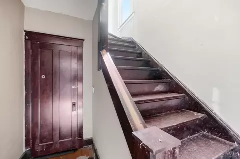 Entry Way - 1013 Rapid Ave, Cincinnati, OH 45205 photo 4 of 7