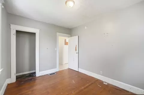 Bedroom - 1013 Rapid Ave, Cincinnati, OH 45205 photo 2 of 5
