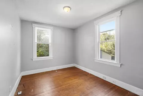 Bedroom - 1013 Rapid Ave, Cincinnati, OH 45205 photo 1 of 5