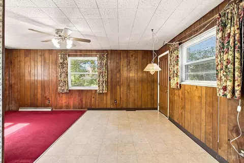 Living - 5745 Glow Ct, Cincinnati, OH 45238 photo 6 of 8