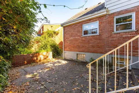 Exterior - 5745 Glow Ct, Cincinnati, OH 45238 photo 7 of 11