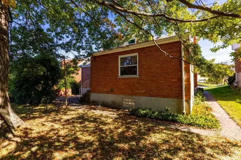 Exterior - 5745 Glow Ct, Cincinnati, OH 45238 photo 9 of 11