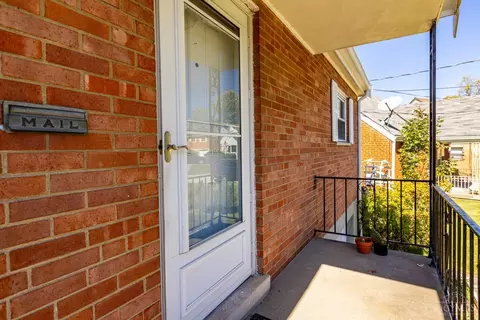 Exterior - 5745 Glow Ct, Cincinnati, OH 45238 photo 4 of 11
