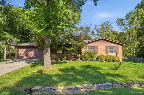 6996 Gary Lee Dr, West Chester, OH 45069