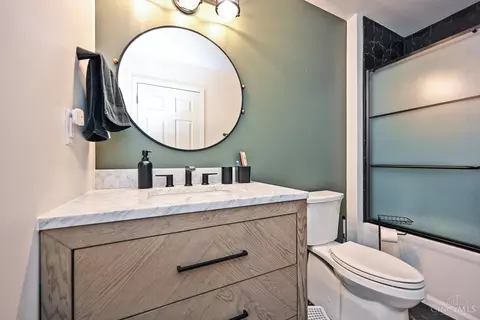 Bath - 1015 Cutter St, Cincinnati, OH 45202 photo 6 of 6