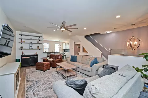 Living - 1015 Cutter St, Cincinnati, OH 45202 photo 1 of 5