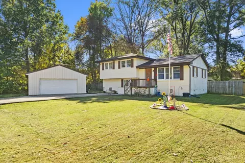 Exterior - 310 Eula Ave, Mount Orab, OH 45154 photo 2 of 8