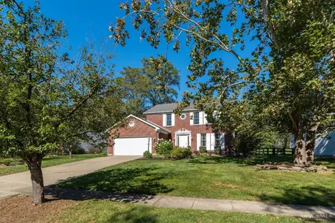 10040 Fox Chase Dr, Loveland, OH 45140